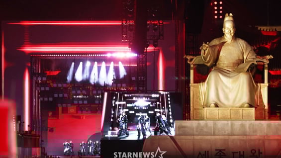 BTS, 3년만에 완전체로 광화문 광장 컴백 공연