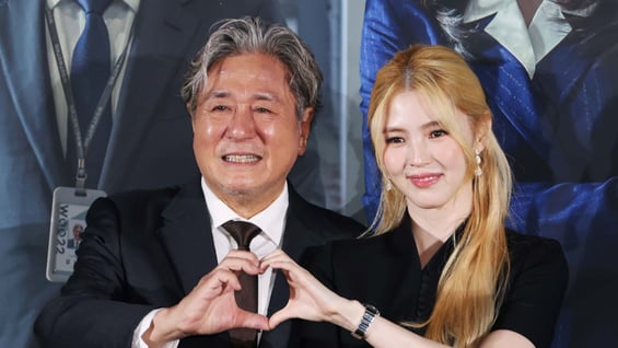 최민식-한소희 '인턴과 CEO'