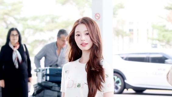 장원영, 공항에서 마주치면 이런 느낌