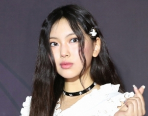 NewJeansヘイン、活動休止中の17歳の誕生日にファンに手紙