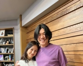 イ・ヒョリ&amp;イ・サンスン夫妻、自立準備青年のために2億ウォン寄付