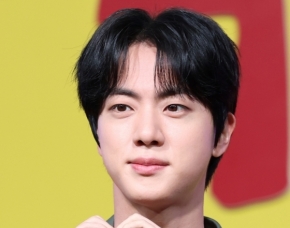 防弹少年团完整体回归在即，Jin在Star Ranking 男偶像排名中位列第三