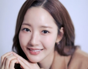 パク・ミニョン、「Amazonオリジナルドラマ」韓国俳優初の主人公に