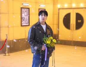 “Golden Return”BTS 柾国韩国粉丝团，在首尔市内2条巴士路线投放转役纪念广告