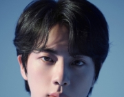 “全球超级明星”防弹少年团JIN M+PLAYLIST投票第一名