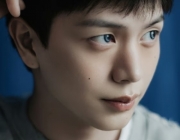 ユク・ソンジェ、本日ミニアルバム『All About Blue』リリース